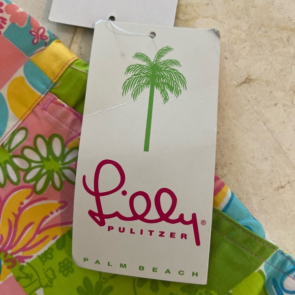 NWT Ladies Lilly Pulitzer Patchwork Capri Pant
Sz 19 multi vintage Lilly Patch. - Picture 2 of 6